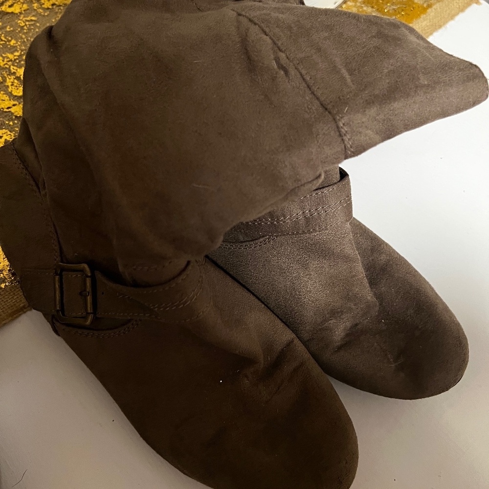 Brown boots